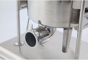 Автоматические колбасные шприцы AIRHOT SVЕ 