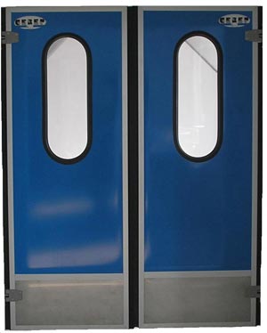 Маятниковая дверь