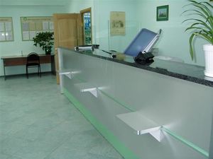 Стойки ресепшн, администратора